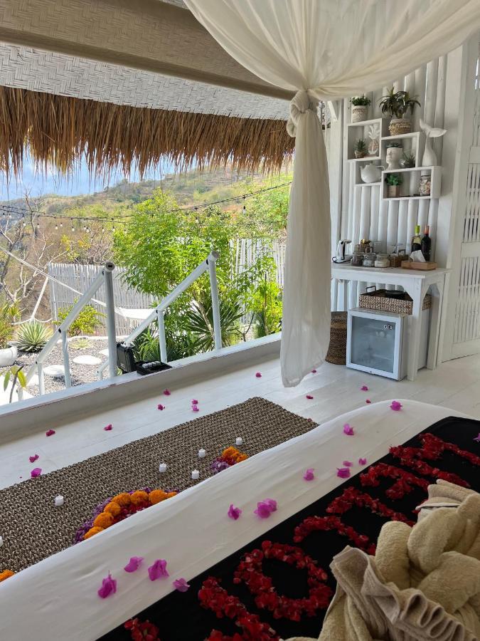 Tropical Glamping Nusa Penida - Private Romantic Seaside Diamond Villa *