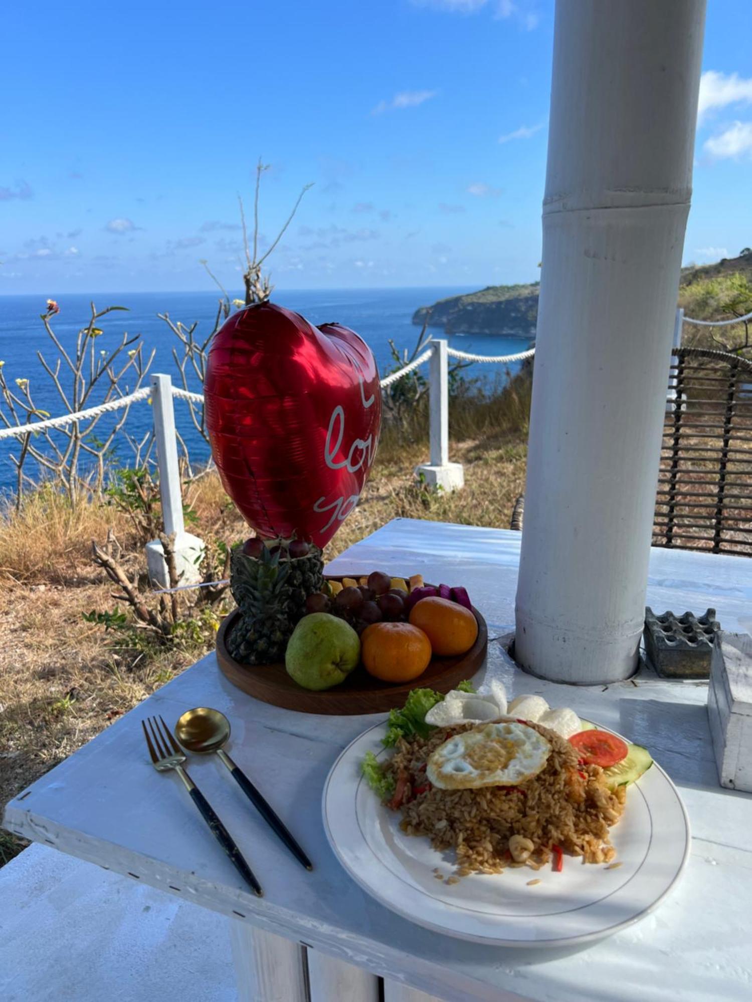 Villa Tropical Glamping Nusa Penida - Private Romantic Seaside Diamond